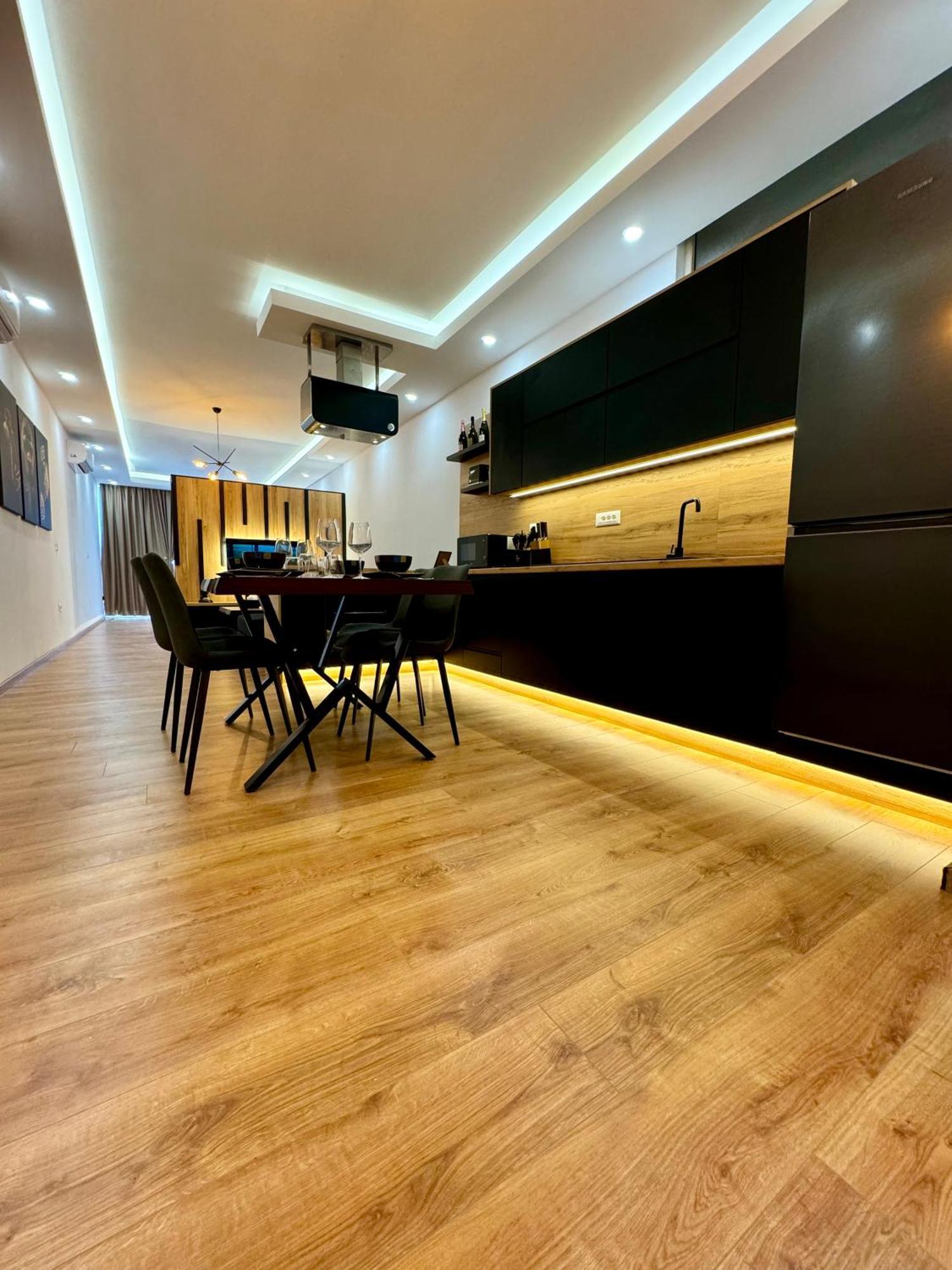 Luxury Central Baba Apartment Shkoder Bagian luar foto